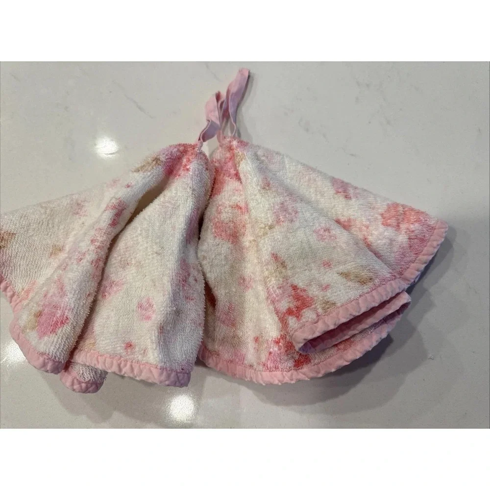 VTG Pair 2‎ Pink Floral Bathroom Hand Towels Round Hanging Grandma Made 16